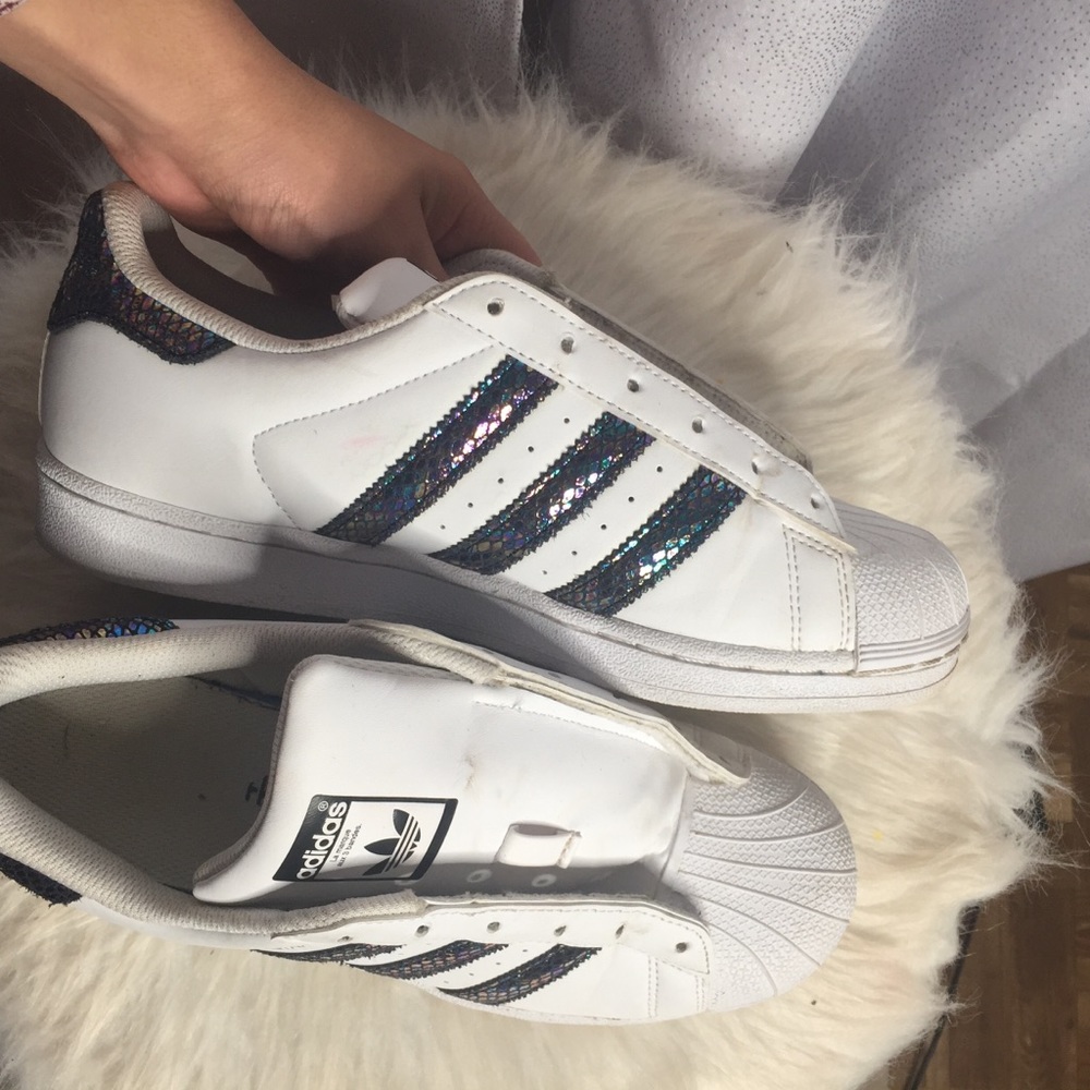 Adidas SuperStar Sneakers - Picture 4 of 4
